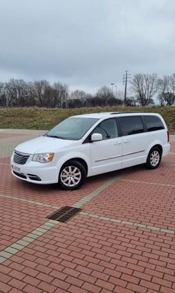 Chrysler Town &amp; Country cena 60000 przebieg: 193000, rok produkcji 2015 z Łódź małe 631